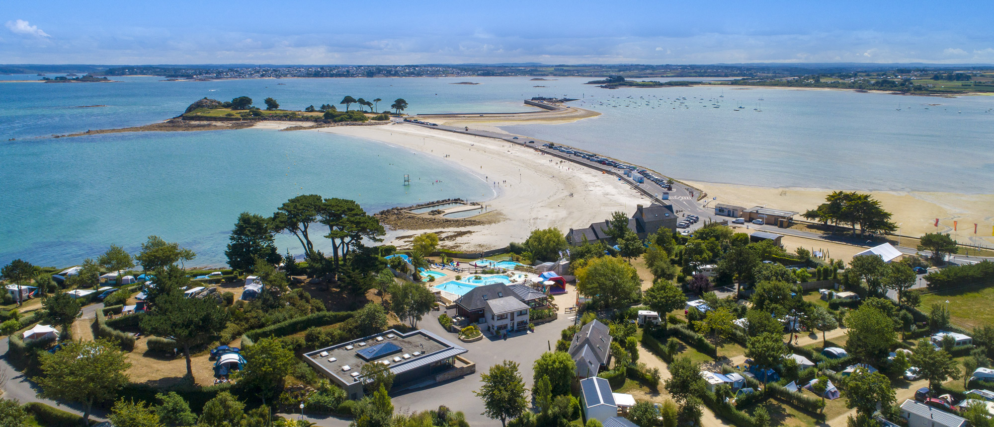 Camping En Finistère Nord Piscine Couverte Et Espace