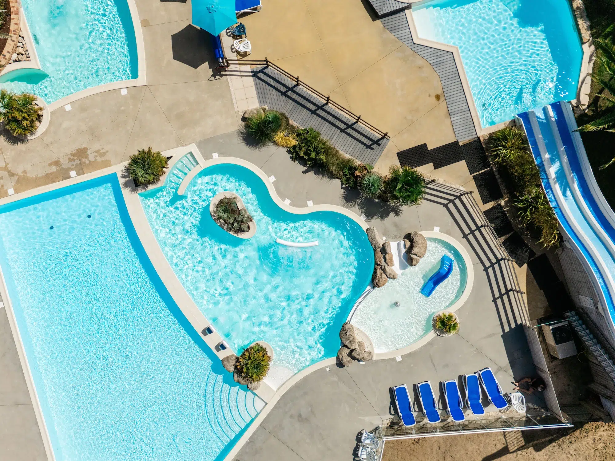 vue aerienne piscine